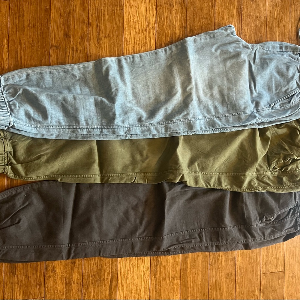 Set of Three Casual Jogger Pants Gap.